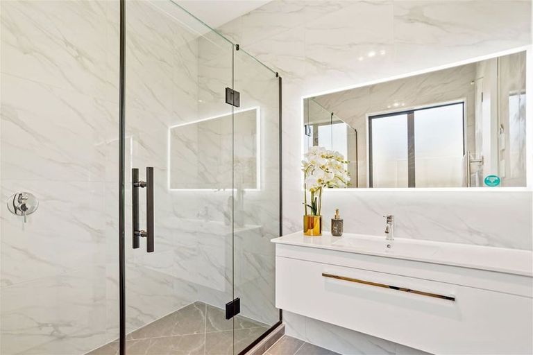 Photo of property in 3 Cutfield Lane, Kumeu, 0810