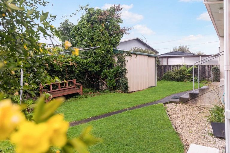 Photo of property in 4 Glenn Terrace, Otumoetai, Tauranga, 3110