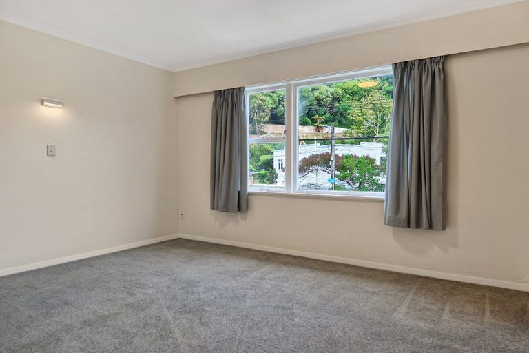 Photo of property in 50 Randwick Road, Northland, Wellington, 6012