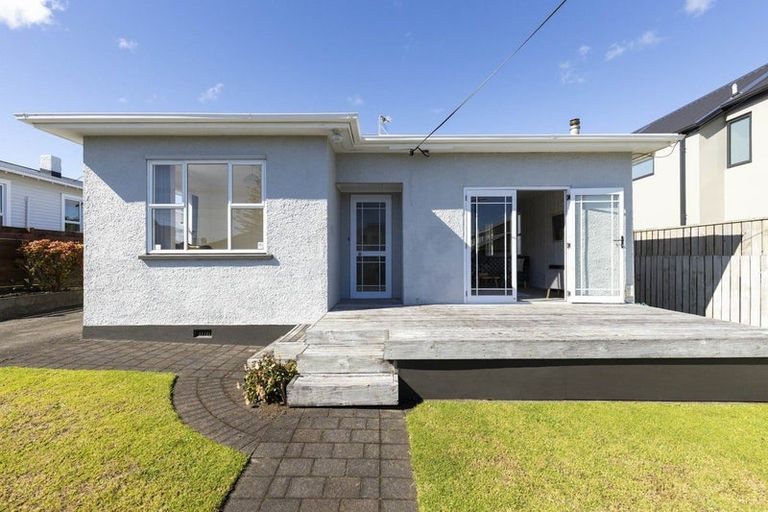 Photo of property in 20 Princes Street, Fitzroy, New Plymouth, 4312