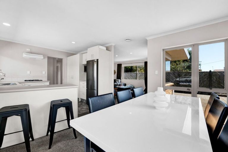 Photo of property in 301 Huatoki Street, Upper Vogeltown, New Plymouth, 4310