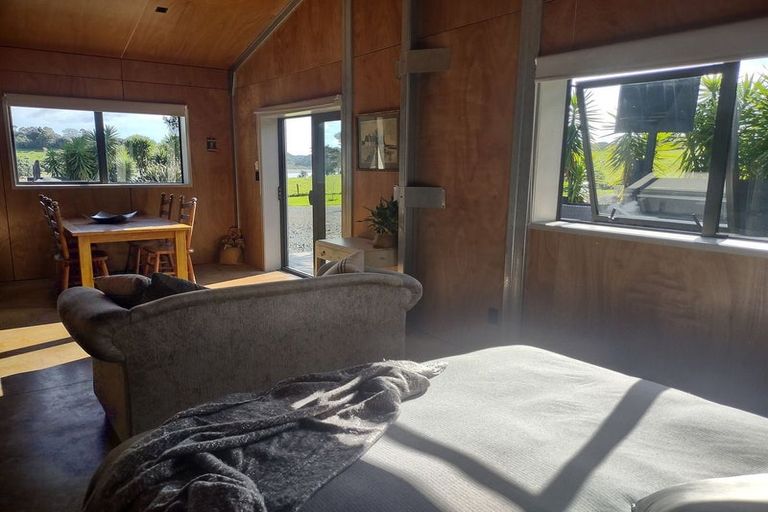 Photo of property in 586a Pataua Road South, Pataua South, Onerahi, 0192