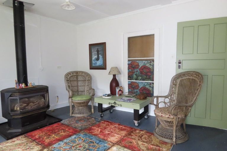 Photo of property in 69 Shiel Street, Reefton, 7830
