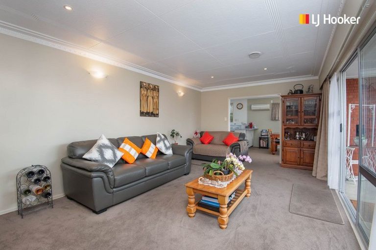 Photo of property in 9 Kinmont Crescent, Kinmont Park, Mosgiel, 9024
