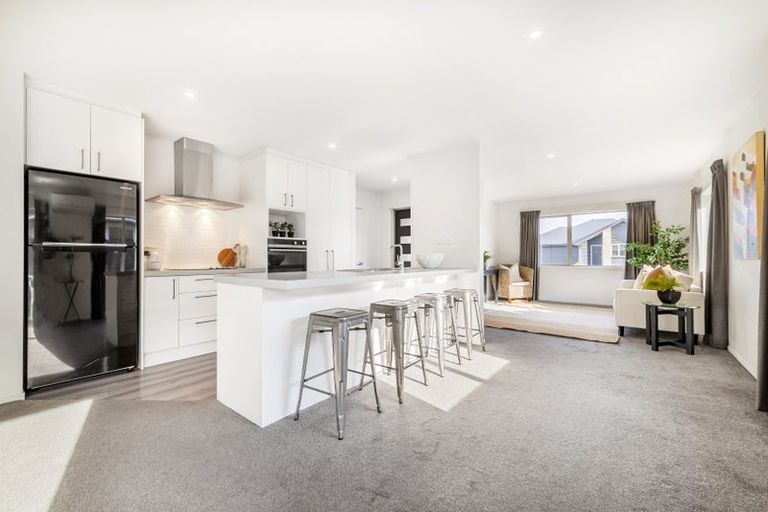 Photo of property in 8 Te Whariki Street, Marshland, Christchurch, 8083