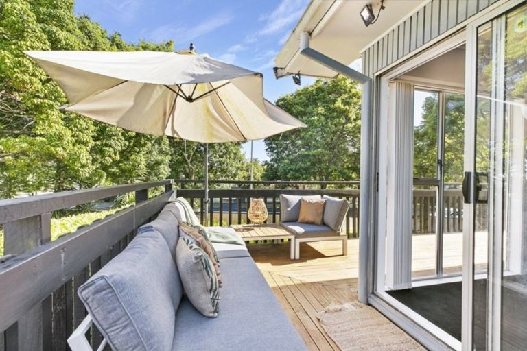 Photo of property in 52 Redcrest Avenue, Red Hill, Papakura, 2110