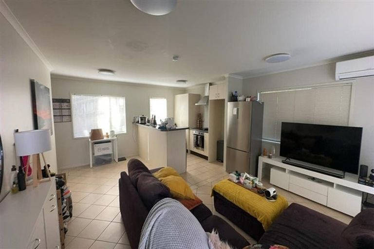 Photo of property in 20f Roseberry Avenue, Birkenhead, Auckland, 0626