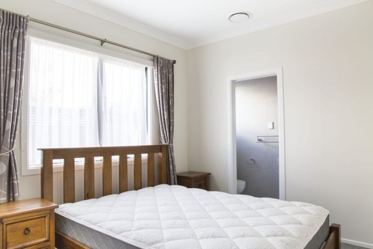 Photo of property in 66 Caldera Drive, Long Bay, Auckland, 0630