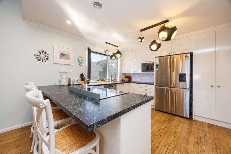 Photo of property in 25 Dahlstrom Grove, Kelvin Grove, Palmerston North, 4414