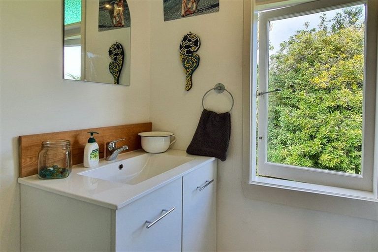 Photo of property in 33 Settlement Road, Kawakawa, 0210