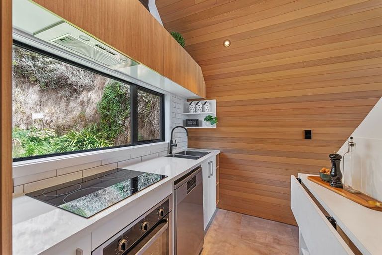 Photo of property in 2/80 Mccormacks Bay Road, Mount Pleasant, Christchurch, 8081