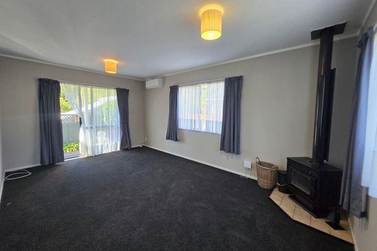 Photo of property in 68 Stokes Valley Road, Stokes Valley, Lower Hutt, 5019