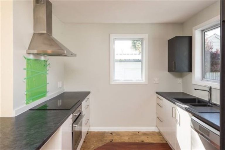 Photo of property in 41a Tilford Street, Woolston, Christchurch, 8062