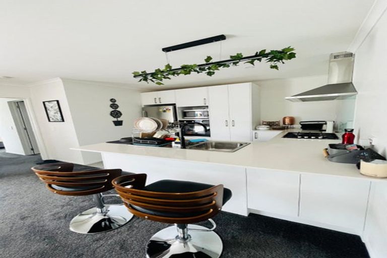 Photo of property in 17 Kutukutu Street, Takanini, 2112