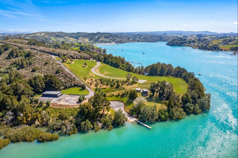 Photo of property in 79 Bishop Lane, Tawharanui Peninsula, Matakana, 0986