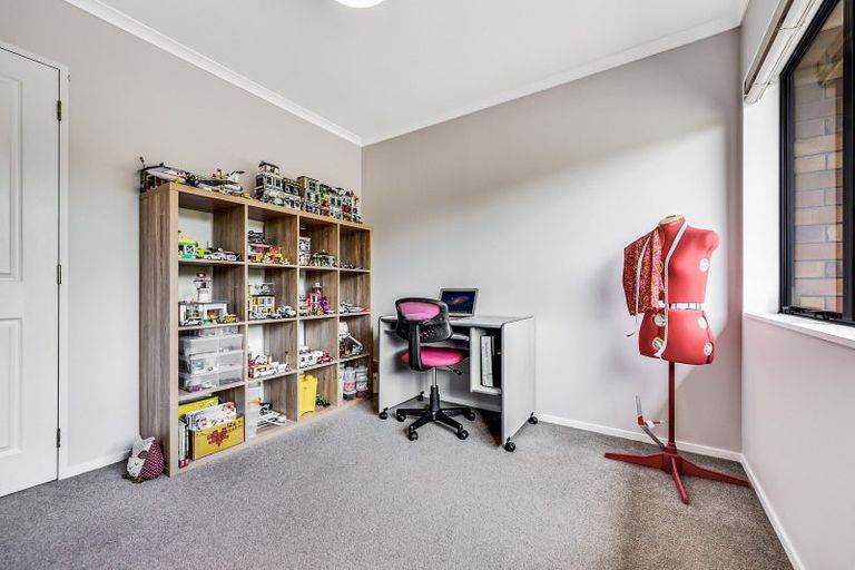 Photo of property in 18 Spinnaker Drive, Flagstaff, Hamilton, 3210