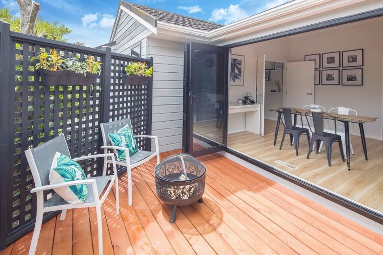 Photo of property in 7 Longmont Terrace, Churton Park, Wellington, 6037