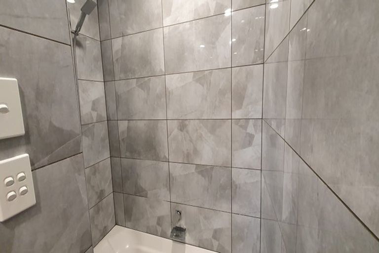 Photo of property in 70 Chamberlain Road, Karori, Wellington, 6012