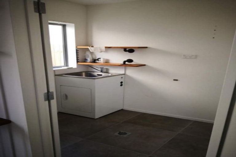 Photo of property in 1/26 Hollowout Street, Takanini, 2112