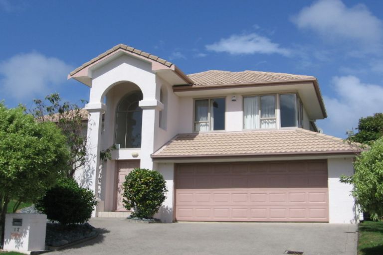 Photo of property in 13 Taroka Close, Pinehill, Auckland, 0632