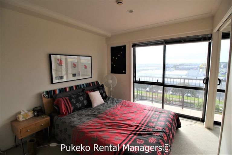 Photo of property in The Rennaissance, 3d/18 Ronwood Avenue, Manukau, Auckland, 2104