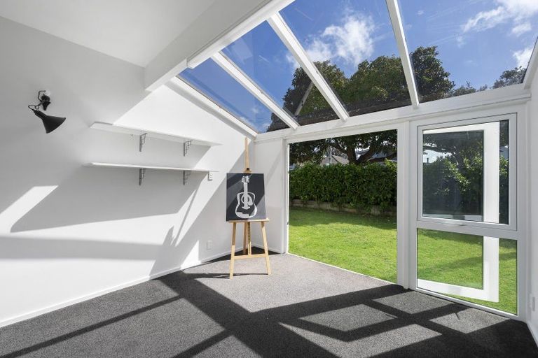 Photo of property in 407 Muritai Road, Eastbourne, Lower Hutt, 5013