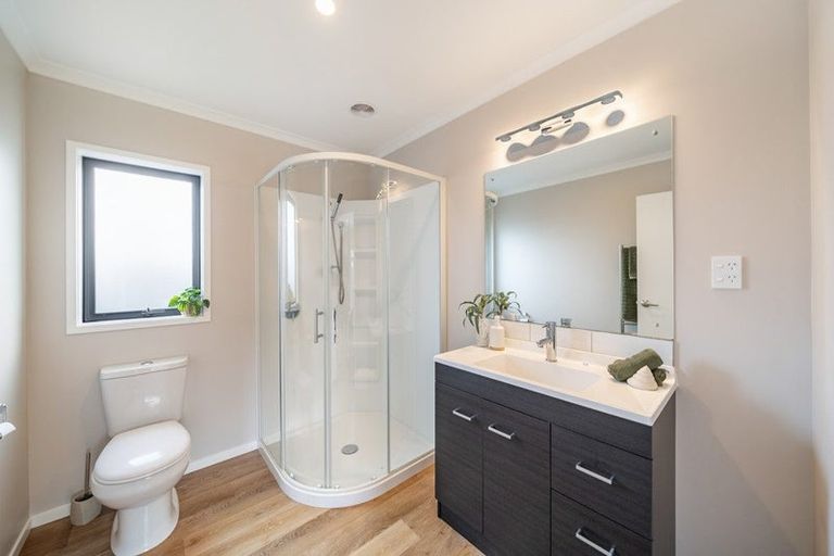 Photo of property in 19 Te Kaeaea Crescent, Wallaceville, Upper Hutt, 5018