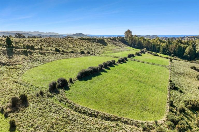 Photo of property in 333 Hill View Road, Motupipi, Takaka, 7183