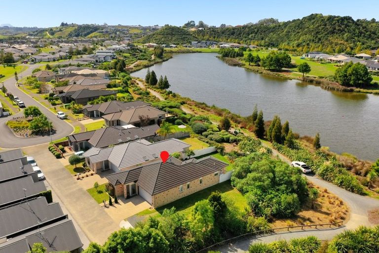 Photo of property in 39 Scoria Close, Pyes Pa, Tauranga, 3112