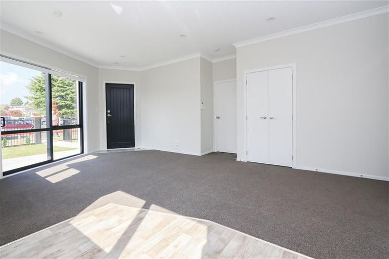 Photo of property in 1/2 Lambert Court, Glenview, Hamilton, 3206