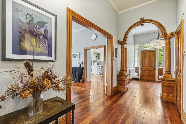 Photo of property in 27 Boundary Road, Kelburn, Wellington, 6012