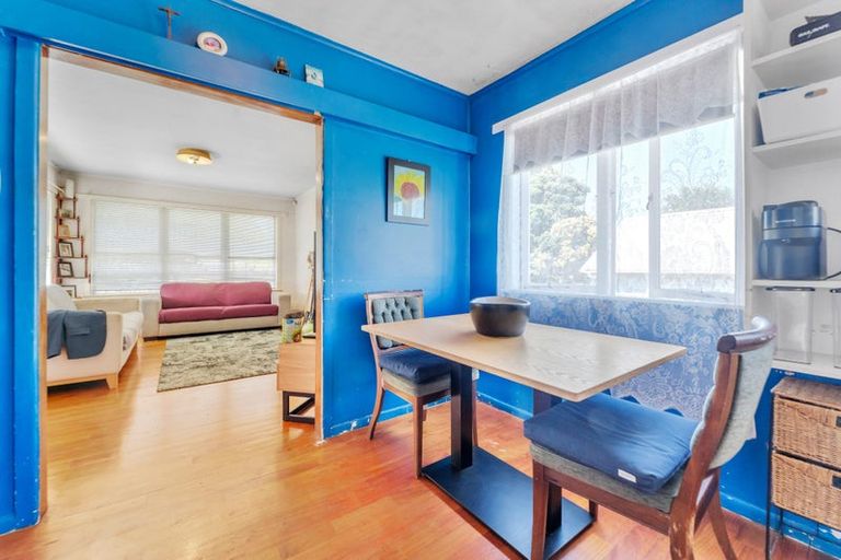 Photo of property in 11 Alexander Crescent, Otara, Auckland, 2023