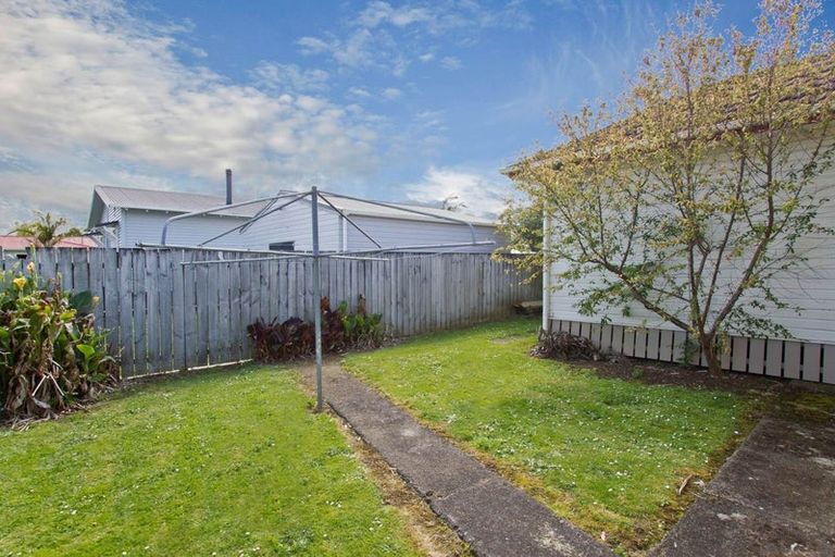 Photo of property in 48 Paerata Road, Pukekohe, 2120
