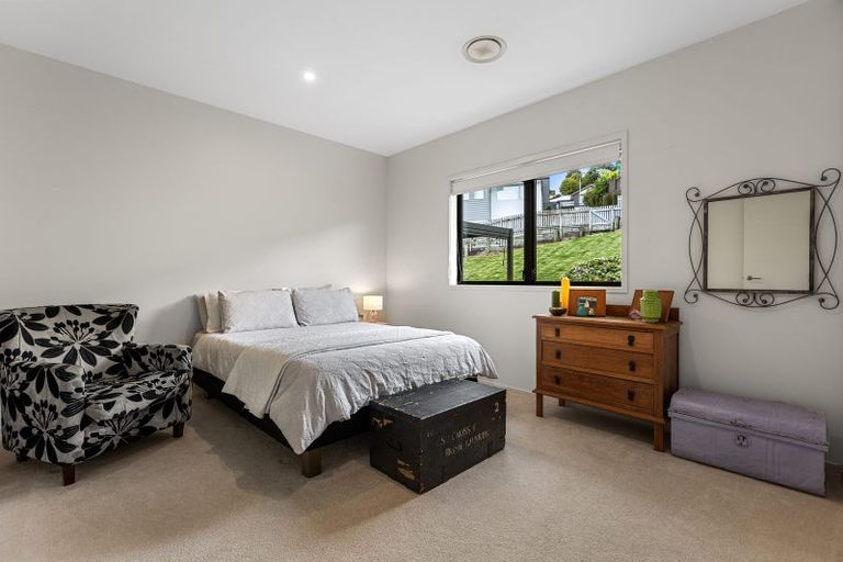 Photo of property in 101 Oteki Park Drive, Welcome Bay, Tauranga, 3112