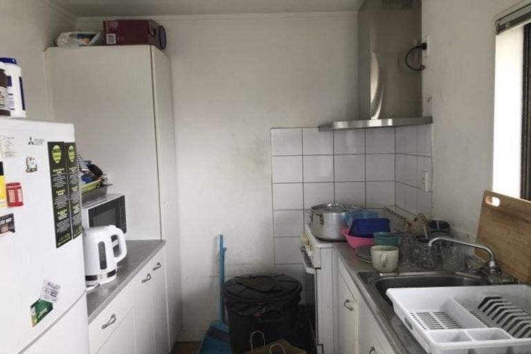 Photo of property in 1/8 Maplesden Drive, Clendon Park, Auckland, 2103