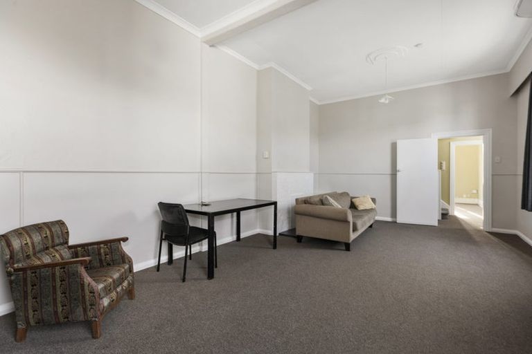 Photo of property in 33 Colombo Street, Newtown, Wellington, 6021