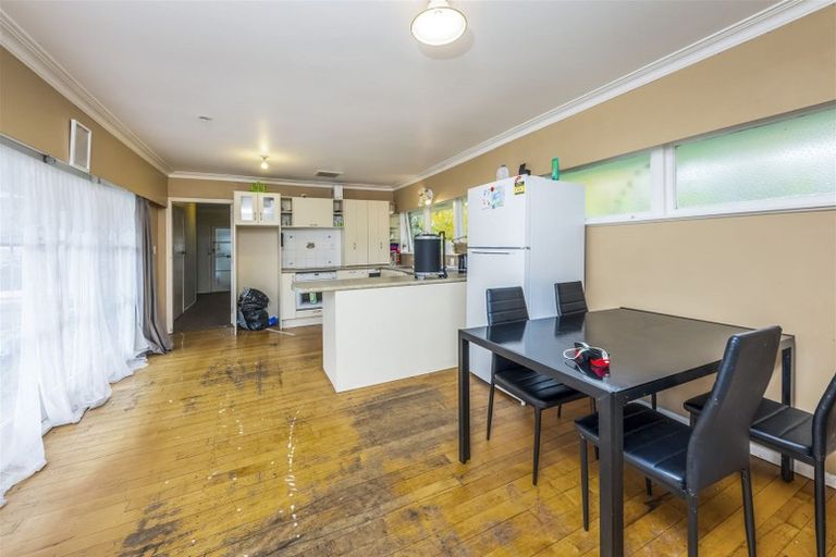 Photo of property in 24 Rollerson Street, Papakura, 2110