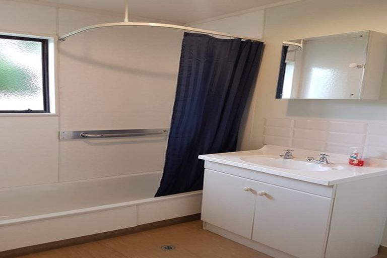 Photo of property in 2/22 Gadsby Street, Avalon, Lower Hutt, 5011