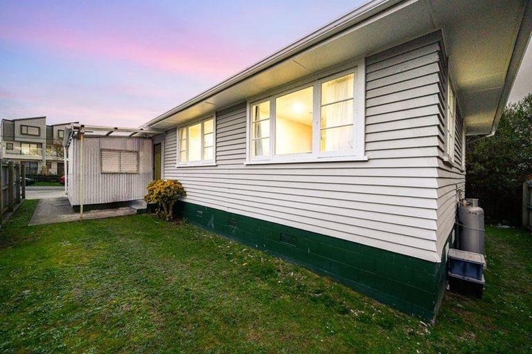 Photo of property in 3 Fleming Street, Manurewa East, Auckland, 2102