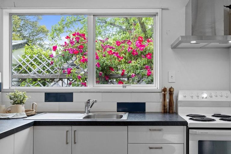 Photo of property in 2/321 Wairakei Road, Burnside, Christchurch, 8053