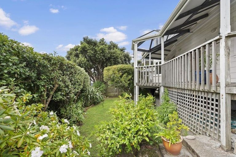 Photo of property in 6 Doctors Common, Mount Victoria, Wellington, 6011