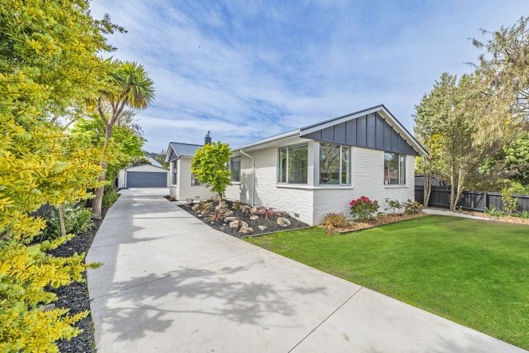 Photo of property in 17 Pahau Place, Cracroft, Christchurch, 8025