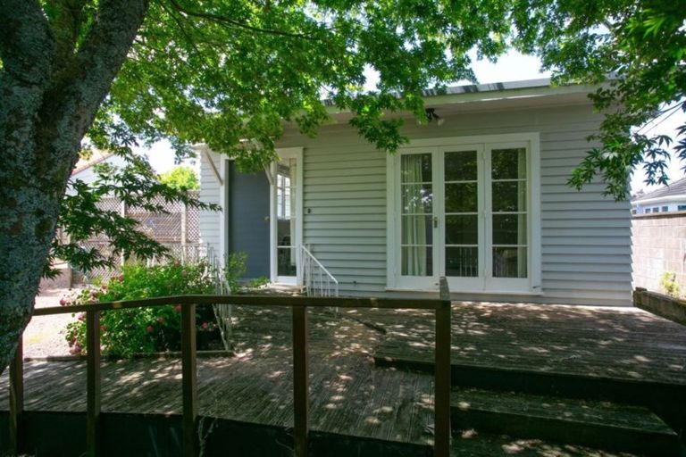 Photo of property in 51 Bowen Street, Cambridge, 3434