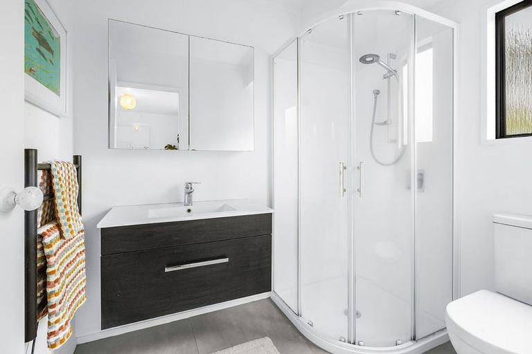 Photo of property in 60 Waterford Road, Fitzroy, Hamilton, 3206