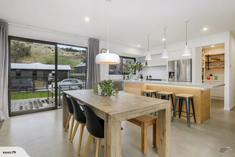 Photo of property in 18 Sandford Terrace, Lower Shotover, Queenstown, 9304