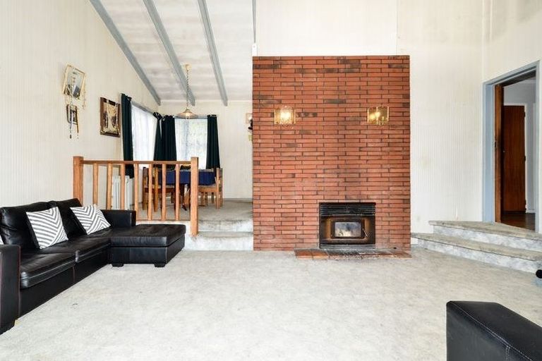 Photo of property in 305 Don Buck Road, Massey, Auckland, 0614