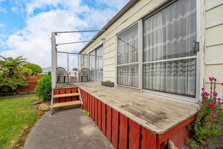 Photo of property in 22 Avenue Road, West End, Timaru, 7910
