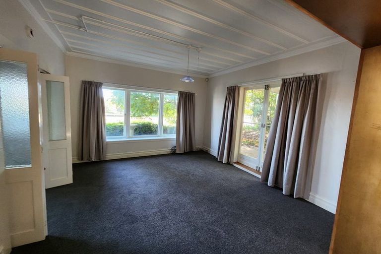 Photo of property in 53 Anzac Parade, Durie Hill, Whanganui, 4500