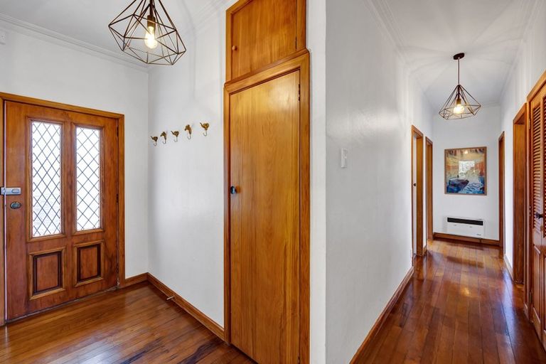 Photo of property in 7 Raiomiti Street, Fitzroy, New Plymouth, 4312