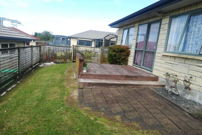 Photo of property in 8l Aotea Road, Glen Eden, Auckland, 0602